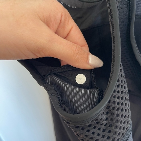 Lululemon Fit Physique Tank Black / Suited Print White Black - Picture 10 of 11